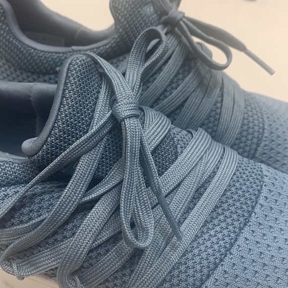 Skechers memory foam sneakers - Picture 3 of 9